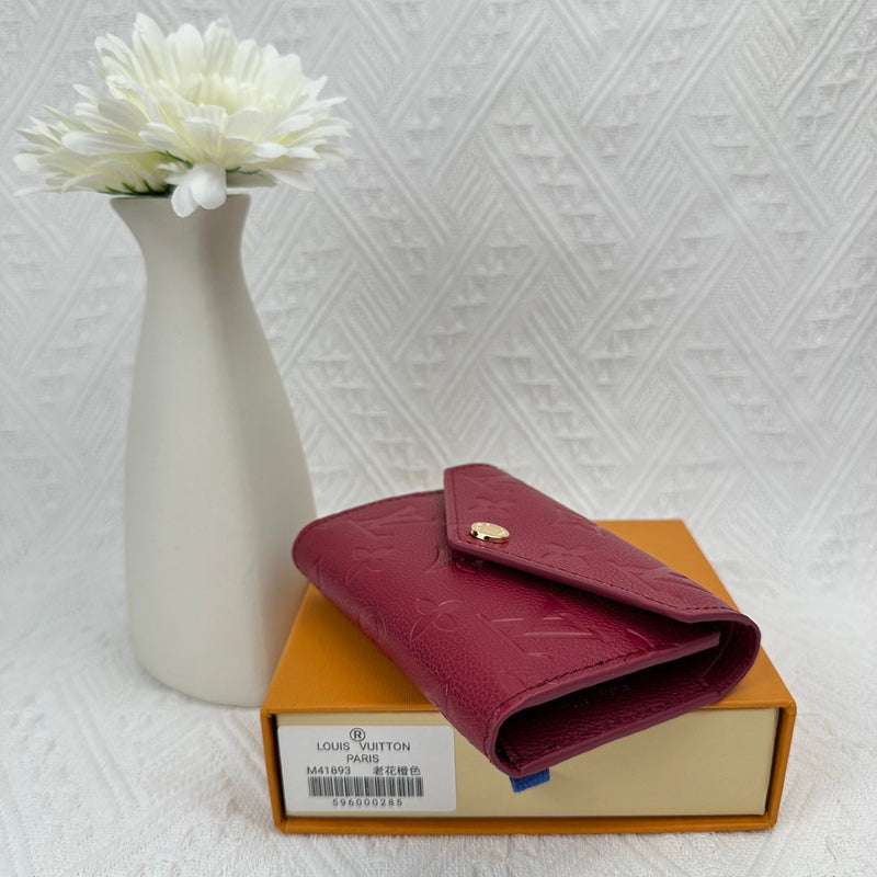 L-Luxurious Fashion Wallet – Sophisticated and Functional