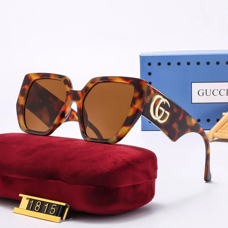 SUNČANE NAOČALE KVETRATNOG OKVIRA 1815