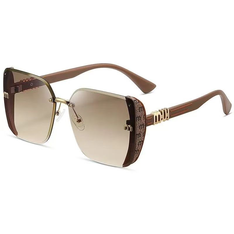 M - Snygga och mångsidiga solglasögon med hög upplösning